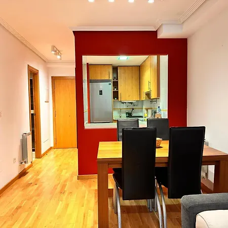 Centrico Irmandinos Con Garaje - Homeygalicia