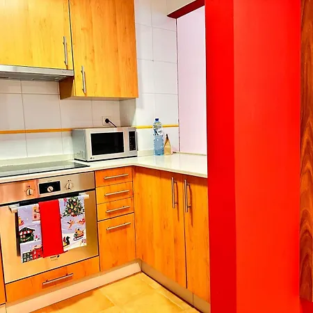 Centrico Irmandinos Con Garaje - Homeygalicia