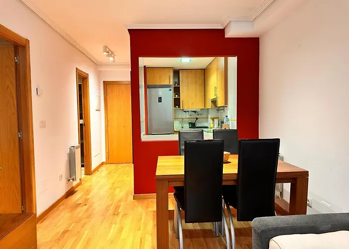 Centrico Irmandinos Con Garaje - Homeygalicia