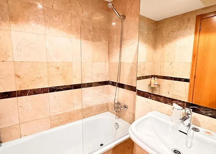 Centrico Irmandinos Con Garaje - Homeygalicia * Vigo